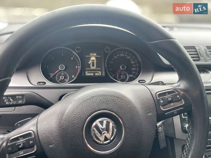 Універсал Volkswagen Passat 2011 в Вінниці
