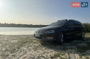 Універсал Volkswagen Passat 2012 в Черкасах