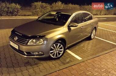 Седан Volkswagen Passat 2011 в Рахові