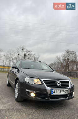 Универсал Volkswagen Passat 2006 в Киеве