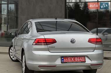 Седан Volkswagen Passat 2019 в Ужгороді