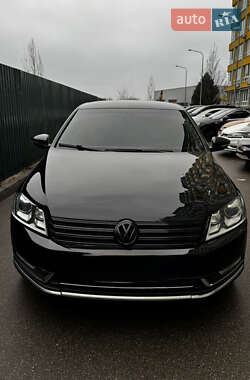 Седан Volkswagen Passat 2011 в Києві