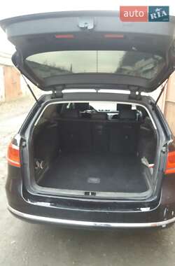 Универсал Volkswagen Passat 2011 в 