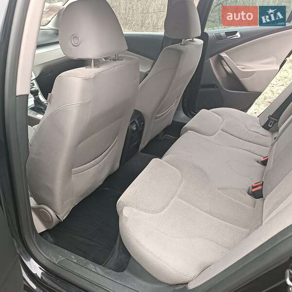 Седан Volkswagen Passat 2008 в Киеве