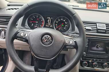 Седан Volkswagen Passat 2017 в 