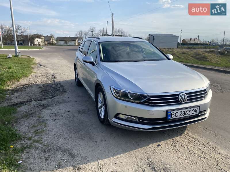 Універсал Volkswagen Passat 2015 в Львові
