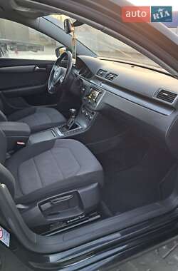 Универсал Volkswagen Passat 2011 в 