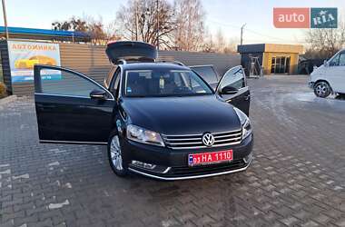 Универсал Volkswagen Passat 2011 в 
