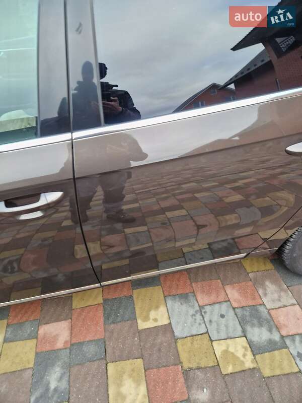 Универсал Volkswagen Passat 2011 в Владимирце