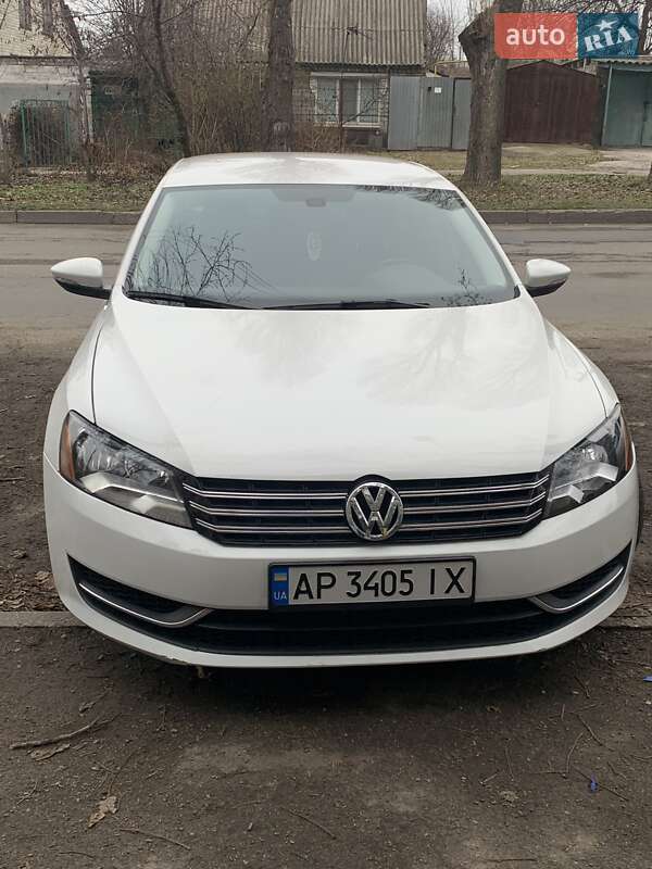 Седан Volkswagen Passat 2012 в Запорожье