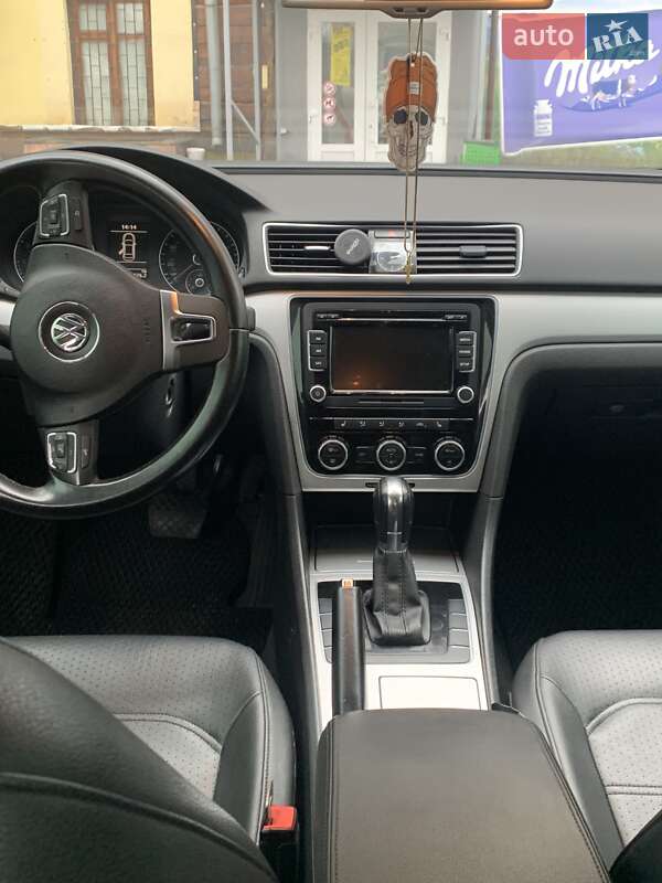 Седан Volkswagen Passat 2012 в Запорожье
