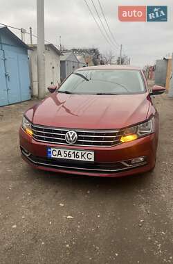 Седан Volkswagen Passat 2016 в Черкасах