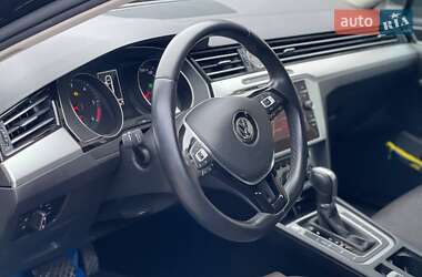 Універсал Volkswagen Passat 2018 в Вінниці