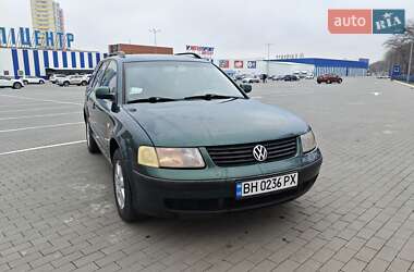 Універсал Volkswagen Passat 2000 в Одесі