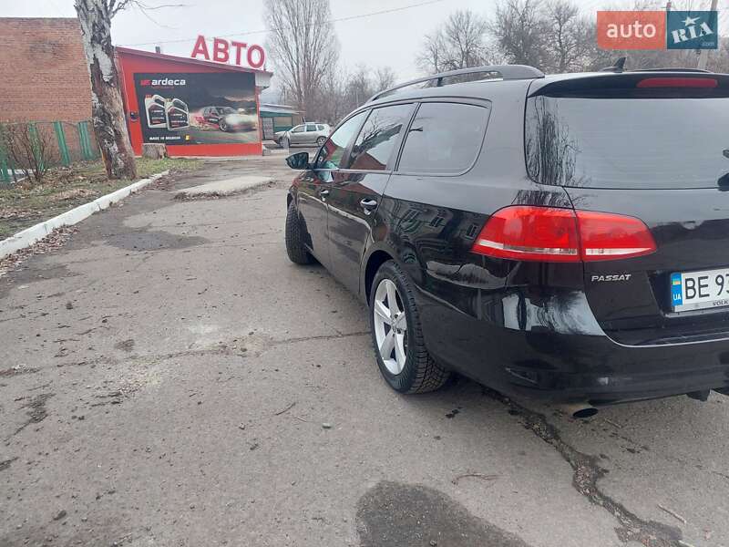 Універсал Volkswagen Passat 2010 в Львові