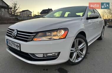 Седан Volkswagen Passat 2013 в Киеве