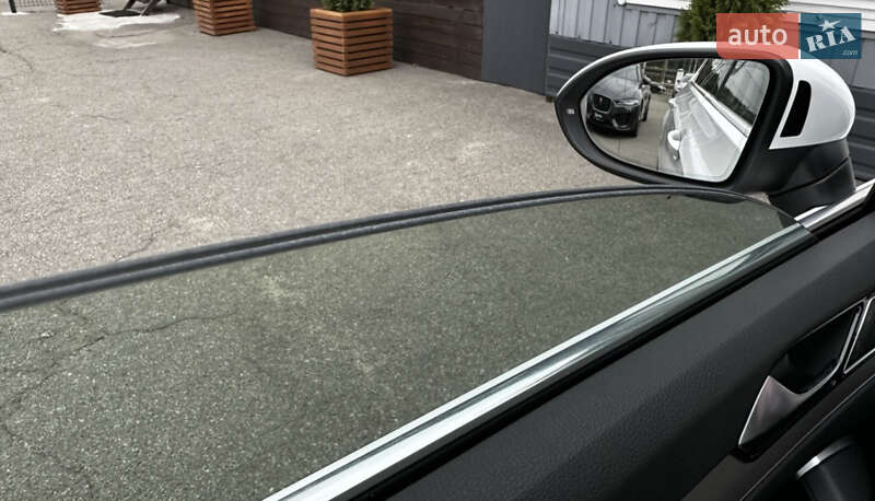 Универсал Volkswagen Passat 2019 в Киеве