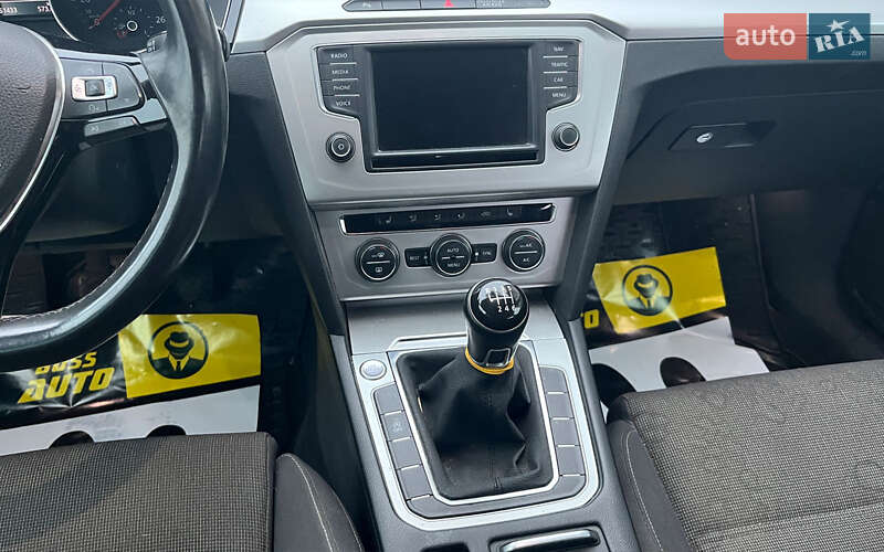 Универсал Volkswagen Passat 2015 в Стрые