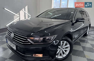 Універсал Volkswagen Passat 2015 в Трускавці