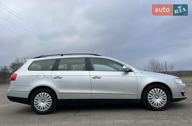 Универсал Volkswagen Passat 2008 в Киеве