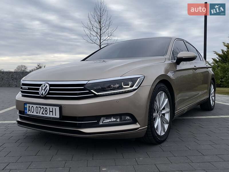 Седан Volkswagen Passat 2016 в Мукачево