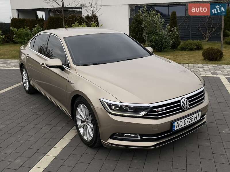 Седан Volkswagen Passat 2016 в Мукачево