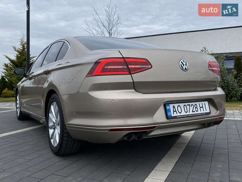 Седан Volkswagen Passat 2016 в Мукачево