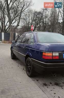 Седан Volkswagen Passat 1992 в Черкассах