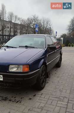 Седан Volkswagen Passat 1992 в Черкассах