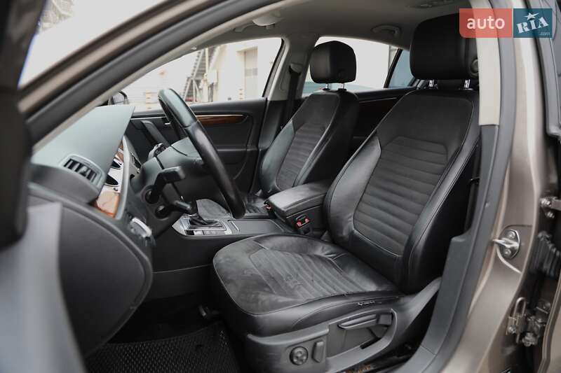 Седан Volkswagen Passat 2011 в Харькове