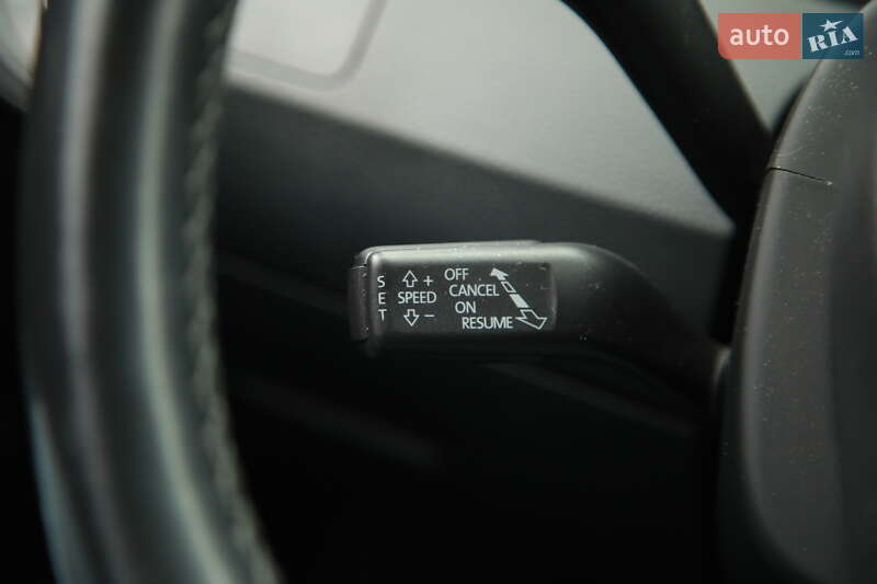 Седан Volkswagen Passat 2011 в Харькове