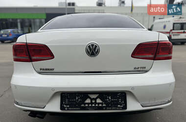 Седан Volkswagen Passat 2012 в Киеве