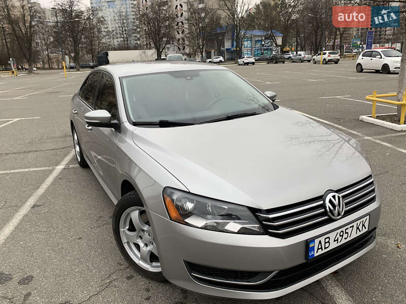 Седан Volkswagen Passat 2012 в Броварах