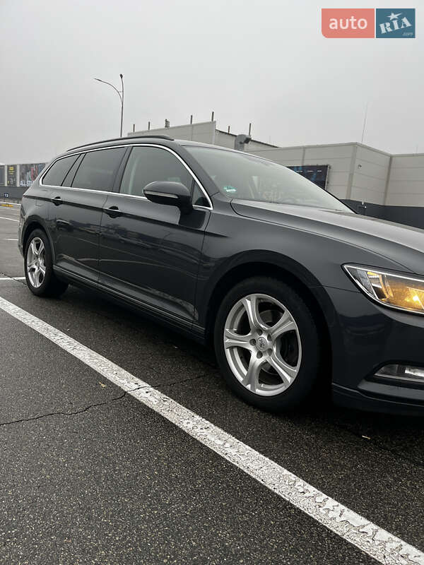 Універсал Volkswagen Passat 2016 в Києві