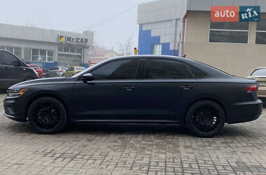 Седан Volkswagen Passat 2021 в Одессе