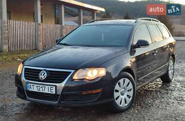 Универсал Volkswagen Passat 2006 в Старом Самборе