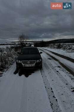 Седан Volkswagen Passat 2008 в Млиніві