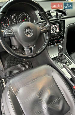 Седан Volkswagen Passat 2013 в 