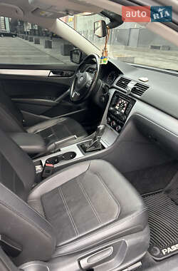 Седан Volkswagen Passat 2013 в 