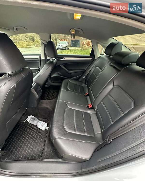 Седан Volkswagen Passat 2015 в Львове фото 8 Седан Volkswagen Passat 2015 в Львове