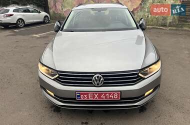 Універсал Volkswagen Passat 2015 в Рівному