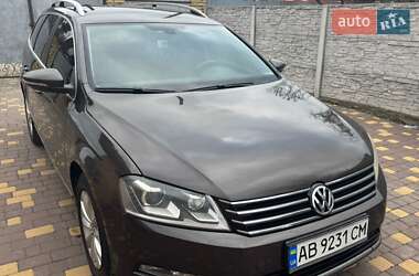 Універсал Volkswagen Passat 2012 в Вінниці