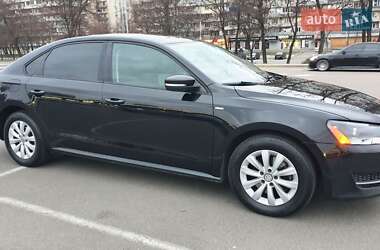 Седан Volkswagen Passat 2015 в Киеве