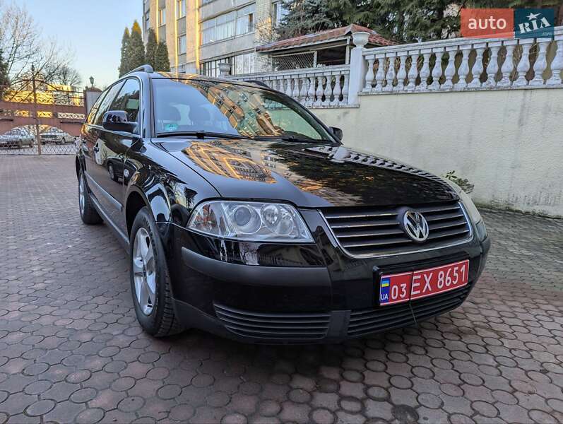 Универсал Volkswagen Passat 2002 в Ровно