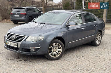 Седан Volkswagen Passat 2010 в Киеве