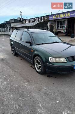 Універсал Volkswagen Passat 1998 в Заболотові