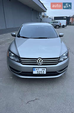 Седан Volkswagen Passat 2014 в Львові