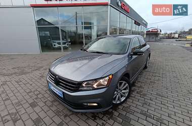 Седан Volkswagen Passat 2016 в Полтаве