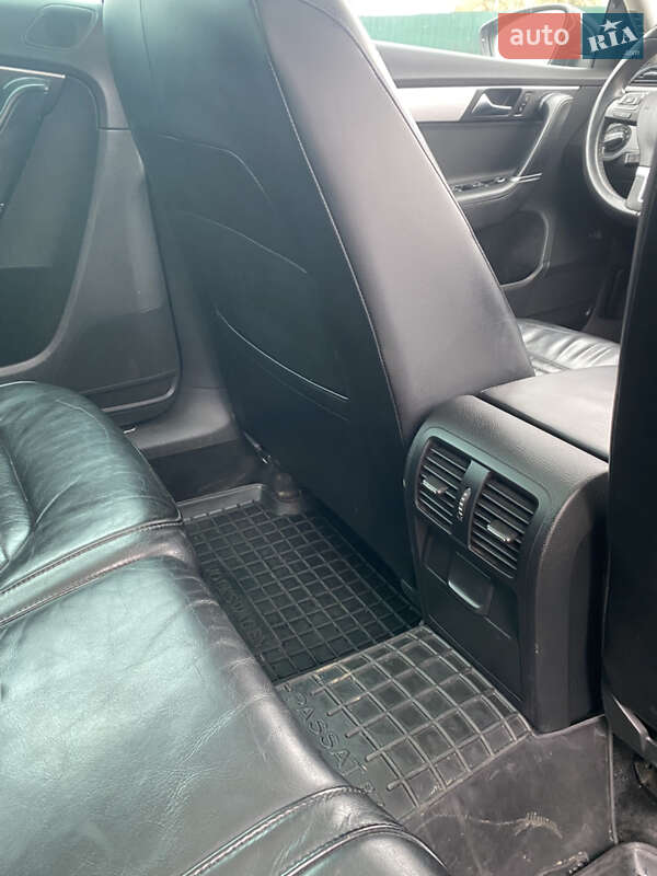 Универсал Volkswagen Passat 2011 в Ивано-Франковске фото 27 Универсал Volkswagen Passat 2011 в Ивано-Франковске