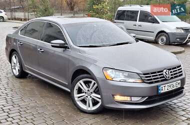 Седан Volkswagen Passat 2014 в Івано-Франківську